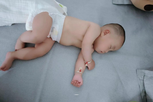 巢湖1岁宝宝可以吃盐吗